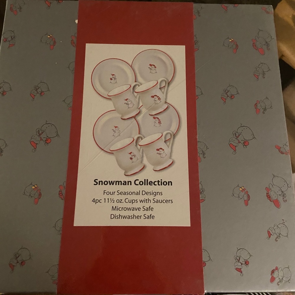 Snowmen collection cup and saucer set